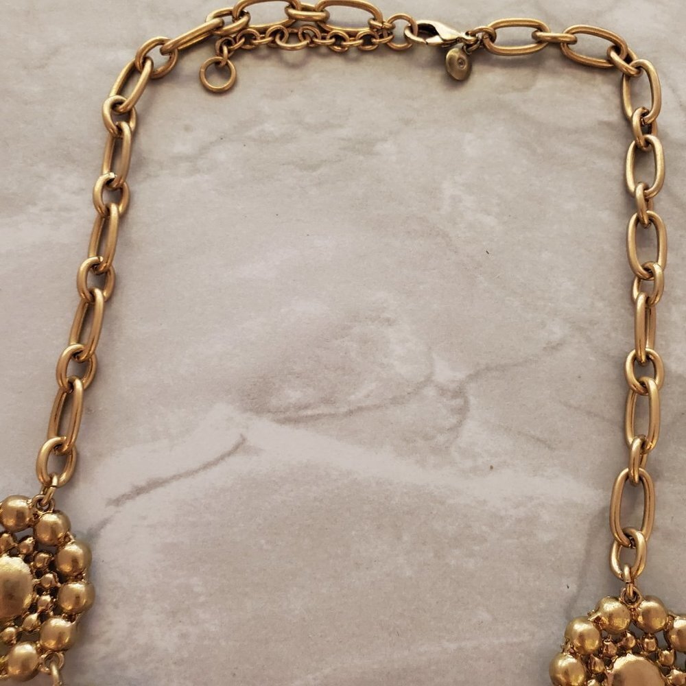 ✨ J.Crew Classic Rhinestones Pave Crystal Medallion Statement Necklace ✨ - Picture 9 of 12
